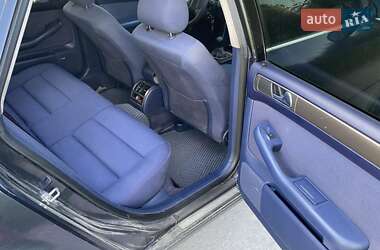 Седан Audi A6 1998 в 