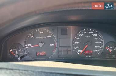 Седан Audi A6 1995 в 