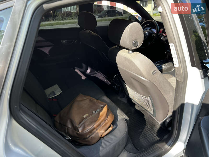 Седан Audi A6 2004 в Черновцах
