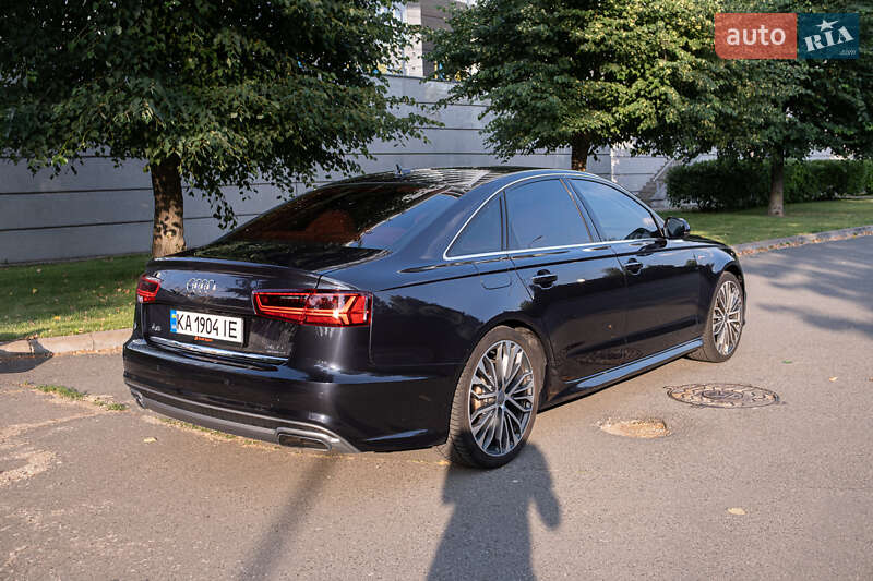 Седан Audi A6 2015 в Киеве
