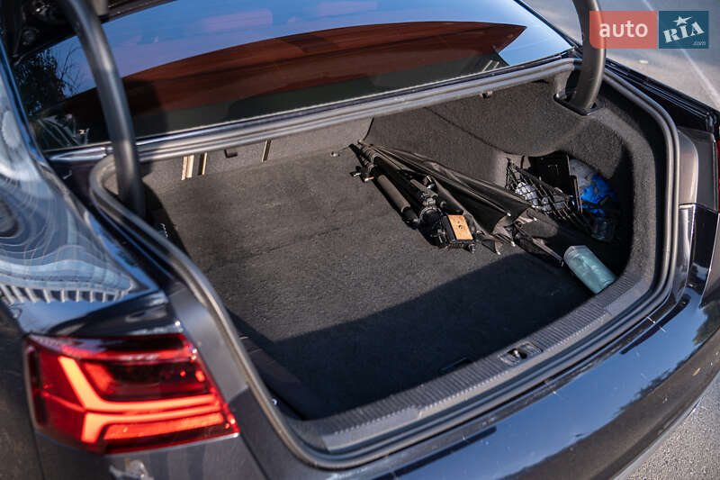 Седан Audi A6 2015 в Киеве