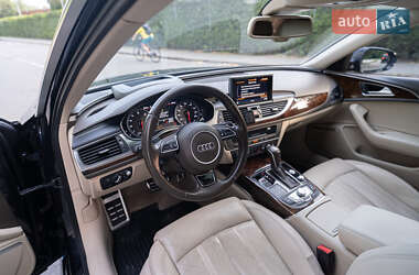 Седан Audi A6 2015 в 