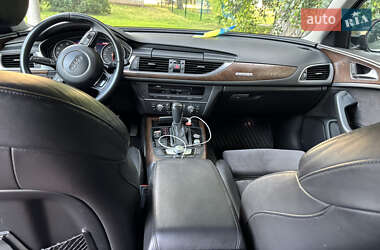 Седан Audi A6 2015 в 
