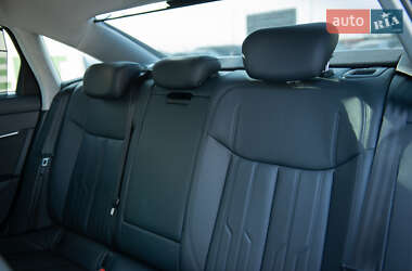 Седан Audi A6 2018 в 