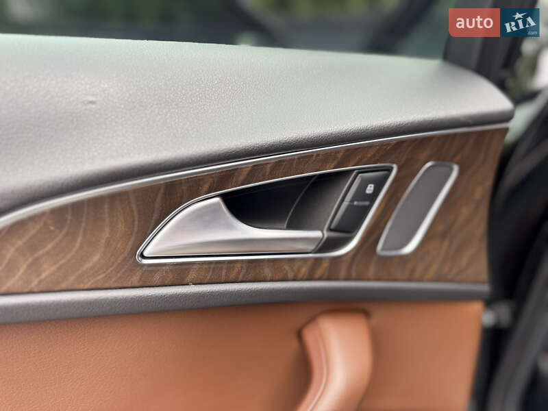 Седан Audi A6 2015 в Киеве