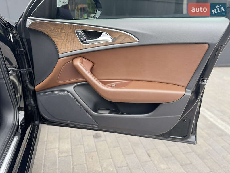 Седан Audi A6 2015 в Киеве