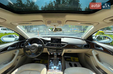 Седан Audi A6 2015 в 