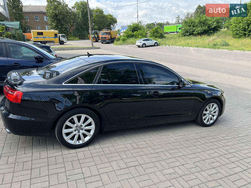 Седан Audi A6 2014 в Киеве