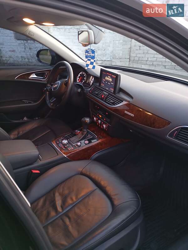 Седан Audi A6 2012 в Сарнах