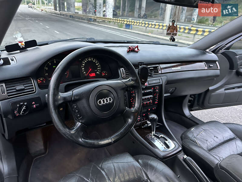 Седан Audi A6 2000 в Одессе