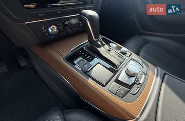 Седан Audi A6 2015 в 