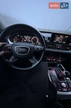 Седан Audi A6 2012 в 