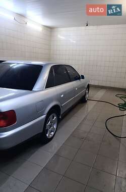 Седан Audi A6 1996 в 