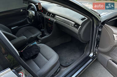 Седан Audi A6 2004 в 
