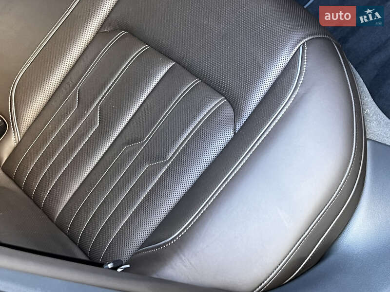 Седан Audi A6 2019 в Одессе