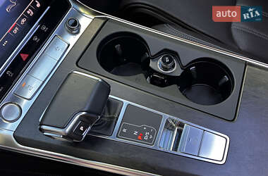 Седан Audi A6 2019 в 