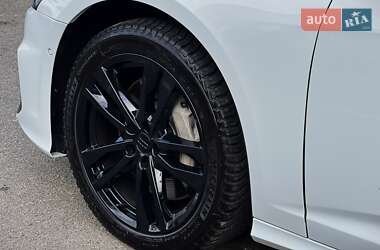 Седан Audi A6 2019 в 