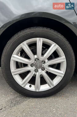 Седан Audi A6 2013 в 