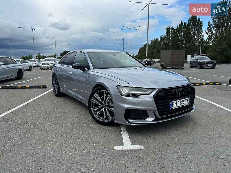 Седан Audi A6 2019 в 