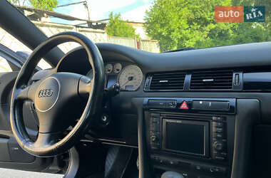 Седан Audi A6 2002 в 