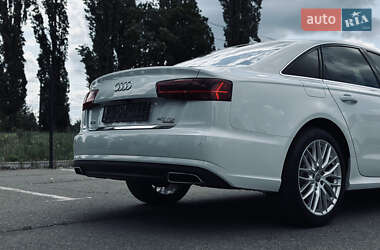 Седан Audi A6 2015 в 