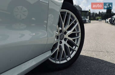 Седан Audi A6 2015 в 