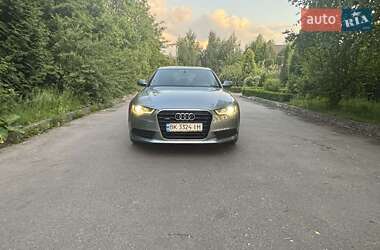 Седан Audi A6 2012 в 
