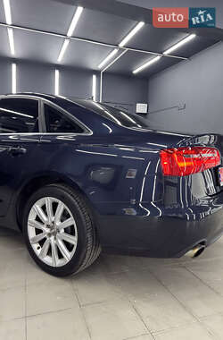 Седан Audi A6 2014 в 