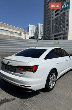 Седан Audi A6 2023 в 
