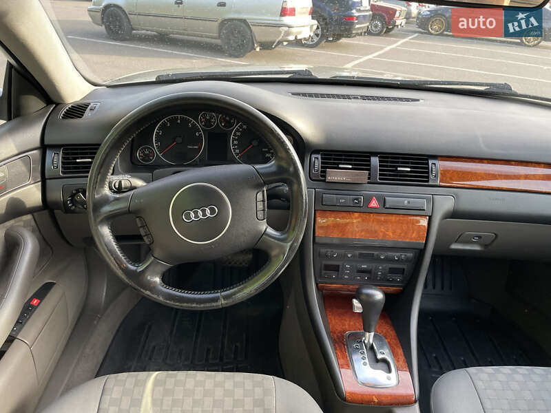 Седан Audi A6 2002 в Запорожье