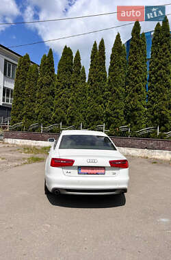 Седан Audi A6 2015 в 