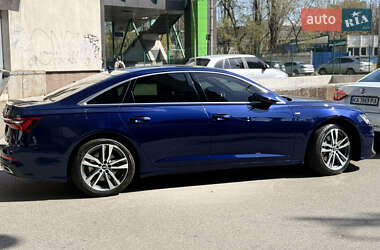 Седан Audi A6 2021 в 