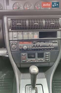 Седан Audi A6 1994 в 