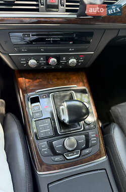 Седан Audi A6 2012 в 