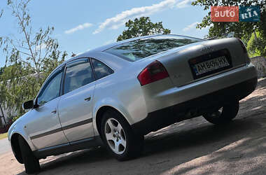 Седан Audi A6 2004 в 