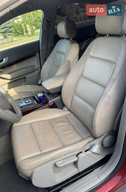 Седан Audi A6 2004 в 
