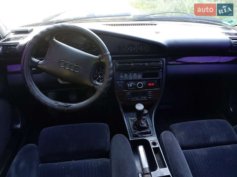 Седан Audi A6 1995 в Кременчуге