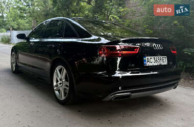 Седан Audi A6 2015 в 