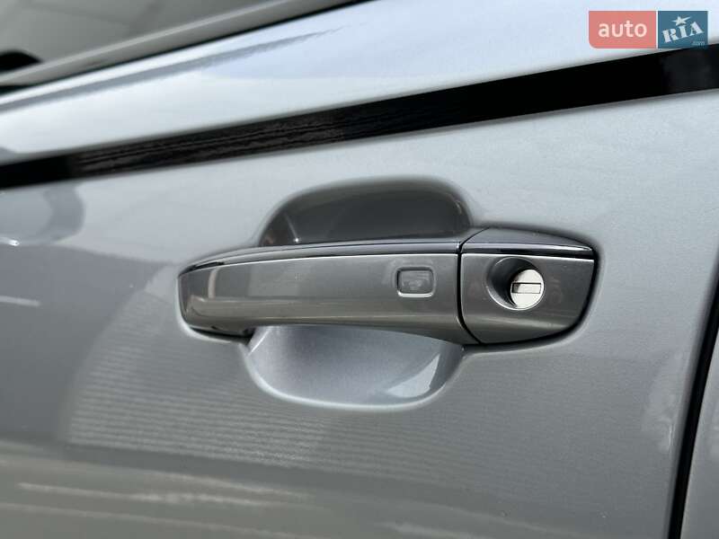 Седан Audi A6 2015 в Киеве