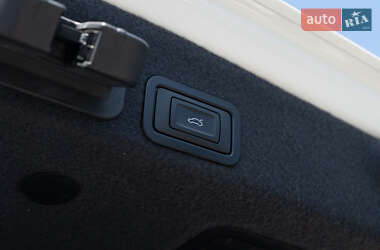 Седан Audi A6 2013 в 
