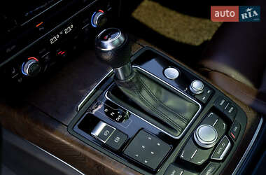 Седан Audi A6 2013 в 
