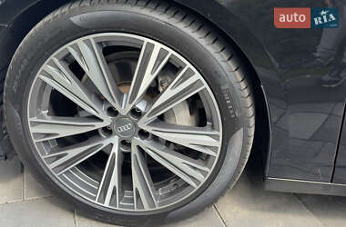 Седан Audi A6 2020 в 