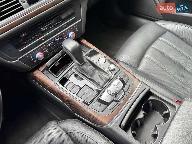 Универсал Audi A6 2015 в Киеве