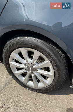 Универсал Audi A6 2012 в 