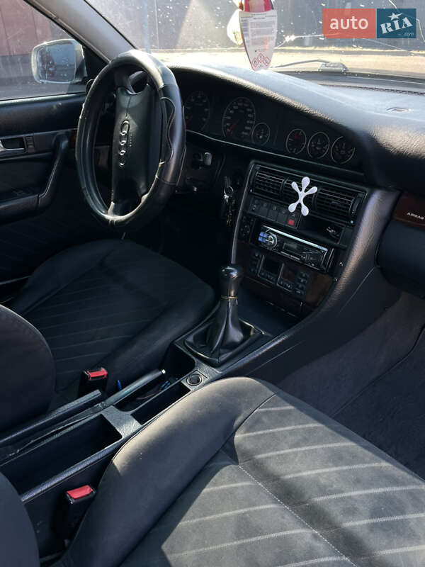 Универсал Audi A6 1997 в Виноградове