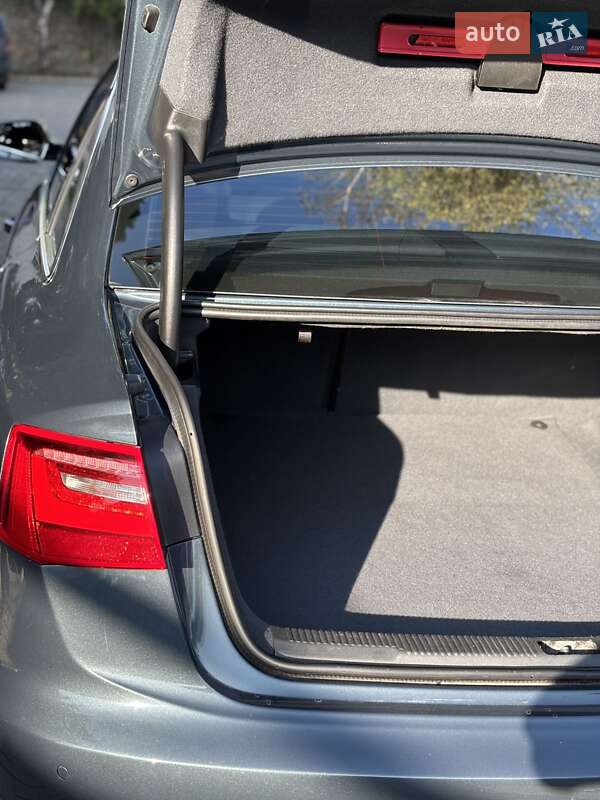 Седан Audi A6 2011 в Запорожье