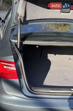 Седан Audi A6 2011 в 
