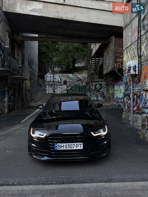 Седан Audi A6 2013 в 