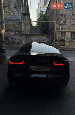 Седан Audi A6 2013 в 