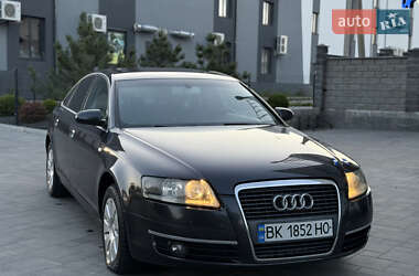 Седан Audi A6 2004 в 